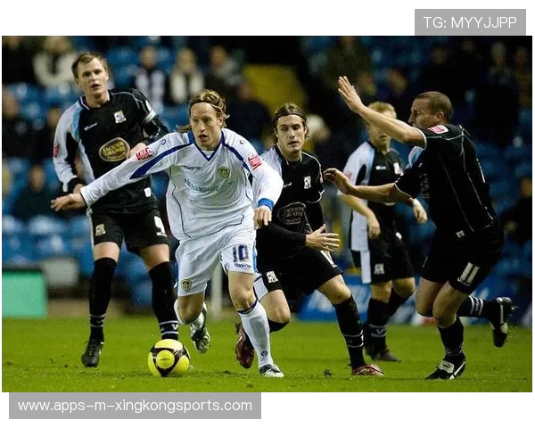 法甲里昂：中路控场与前场攻势的协同之力