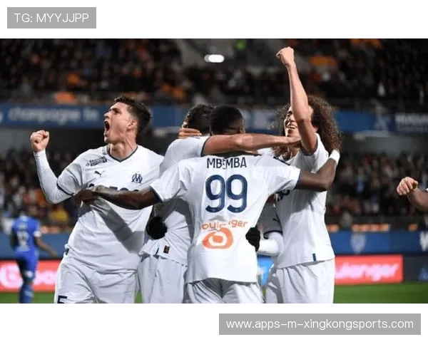 法甲马赛连续逼抢,客场制造多次威胁