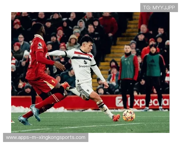 葡超波尔图前场抢断抓住机会冷静推射——从压迫到终结的训练哲学