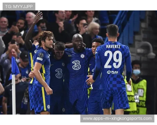 英超热刺依靠中路渗透制造威胁,整个节奏提速明显